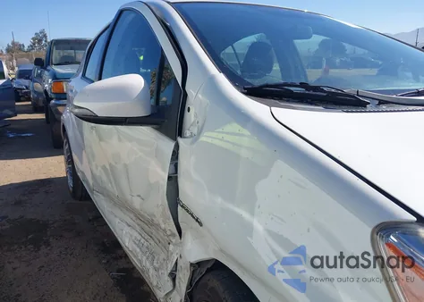 2016 Toyota Prius C Two z USA, uszkodzony, nr VIN JTDKDTB36G1116460